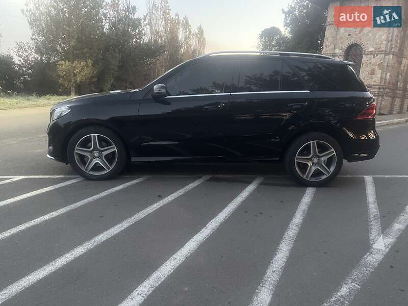 Внедорожник / Кроссовер Mercedes-Benz GLE-Class 2016 в Ужгороде