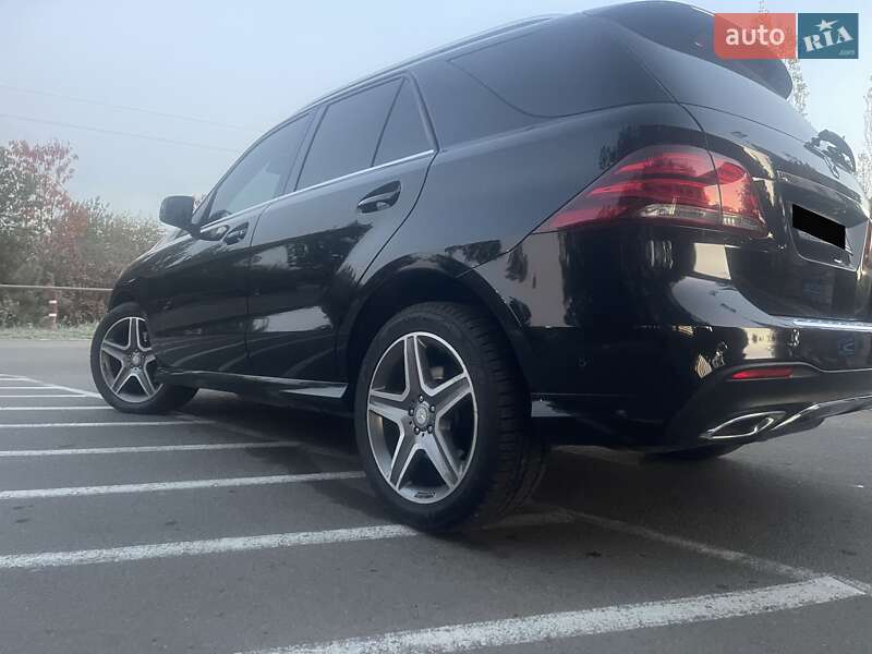 Внедорожник / Кроссовер Mercedes-Benz GLE-Class 2016 в Ужгороде
