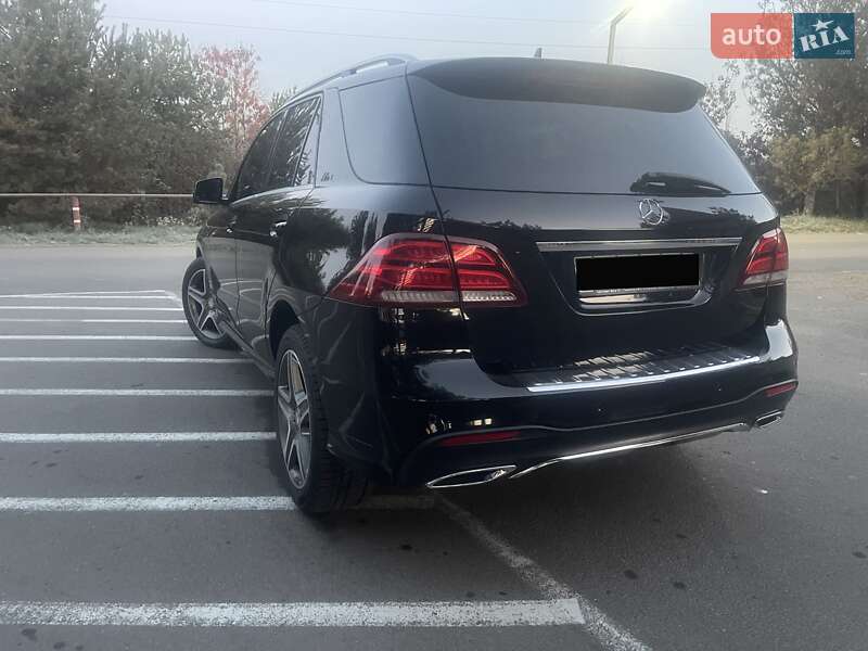 Внедорожник / Кроссовер Mercedes-Benz GLE-Class 2016 в Ужгороде