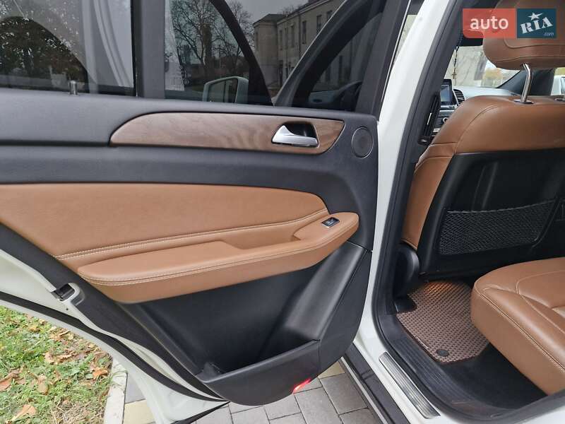 Позашляховик / Кросовер Mercedes-Benz GLE-Class 2016 в Тернополі