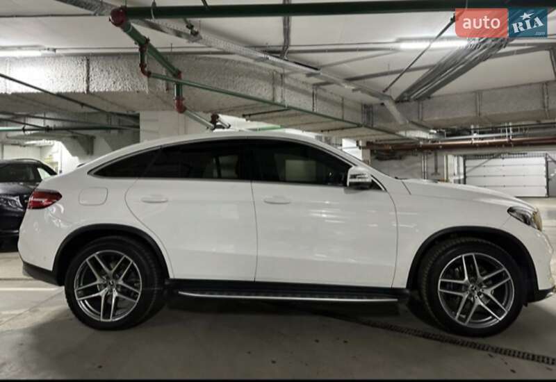 Внедорожник / Кроссовер Mercedes-Benz GLE-Class 2017 в Львове