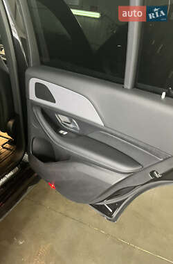 Внедорожник / Кроссовер Mercedes-Benz GLE-Class 2019 в 
