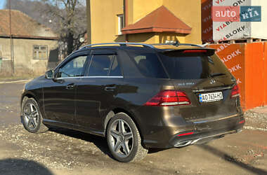 Внедорожник / Кроссовер Mercedes-Benz GLE-Class 2017 в 