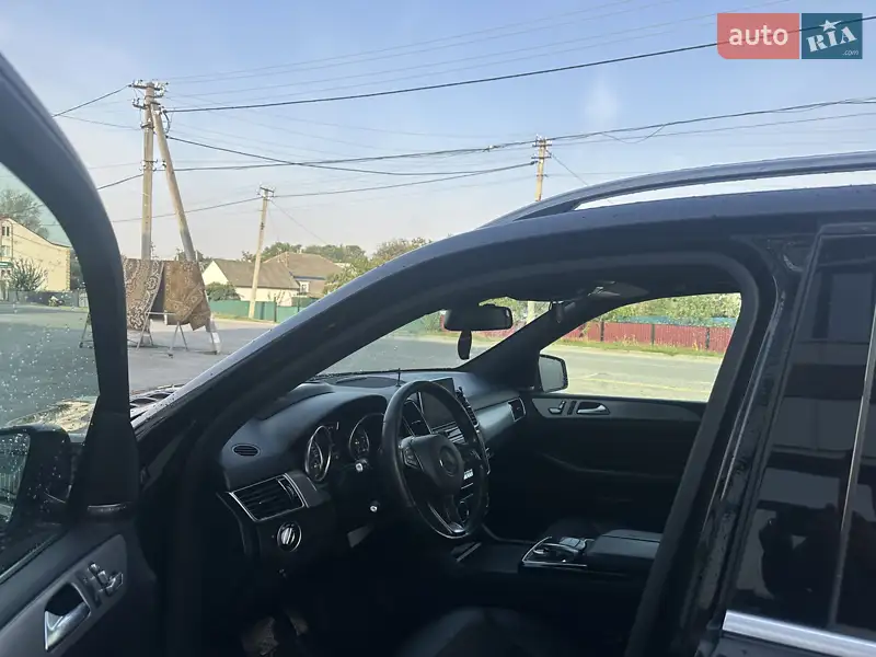 Внедорожник / Кроссовер Mercedes-Benz GLE-Class 2015 в 