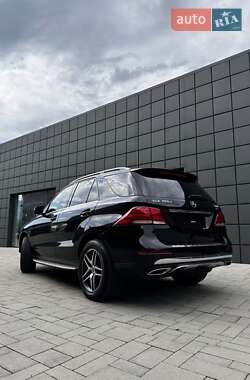 Позашляховик / Кросовер Mercedes-Benz GLE-Class 2016 в Ужгороді