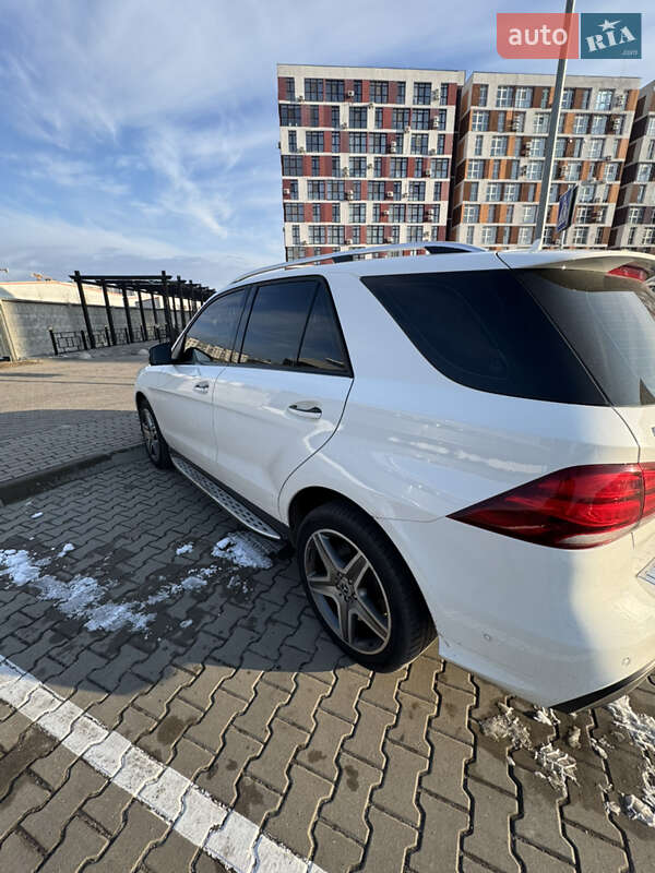 Внедорожник / Кроссовер Mercedes-Benz GLE-Class 2016 в Киеве
