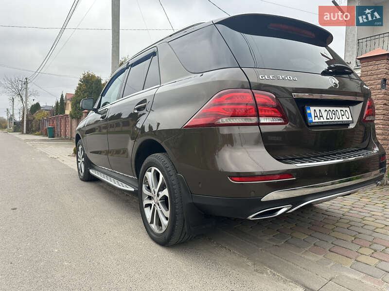 Позашляховик / Кросовер Mercedes-Benz GLE-Class 2016 в Луцьку
