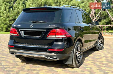 Внедорожник / Кроссовер Mercedes-Benz GLE-Class 2015 в 