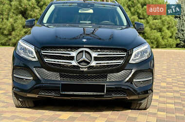 Внедорожник / Кроссовер Mercedes-Benz GLE-Class 2015 в 
