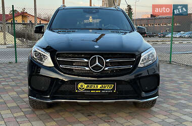 Позашляховик / Кросовер Mercedes-Benz GLE-Class 2016 в 