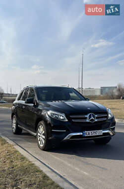 Внедорожник / Кроссовер Mercedes-Benz GLE-Class 2016 в 