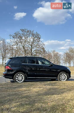 Внедорожник / Кроссовер Mercedes-Benz GLE-Class 2016 в 
