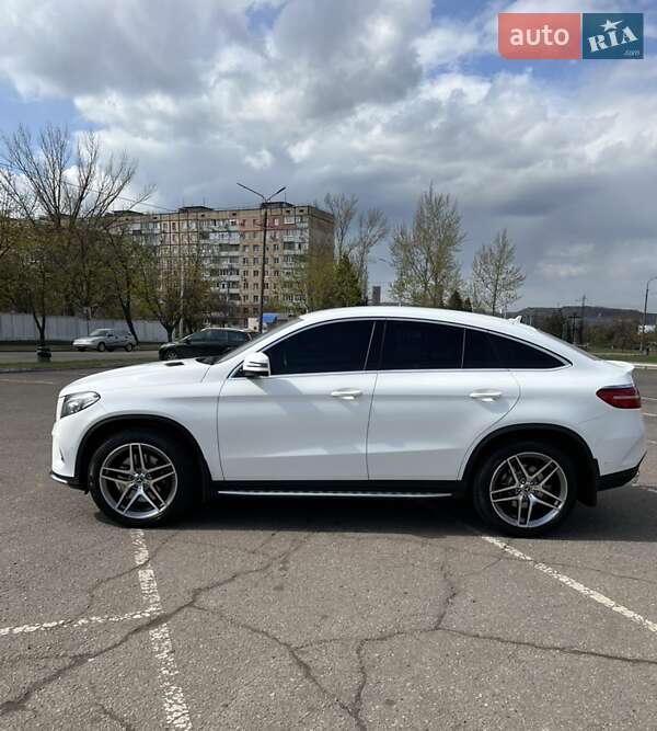 Позашляховик / Кросовер Mercedes-Benz GLE-Class 2016 в Кривому Розі