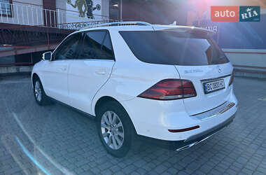 Внедорожник / Кроссовер Mercedes-Benz GLE-Class 2016 в 