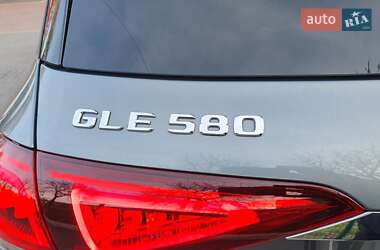 Позашляховик / Кросовер Mercedes-Benz GLE-Class 2021 в 