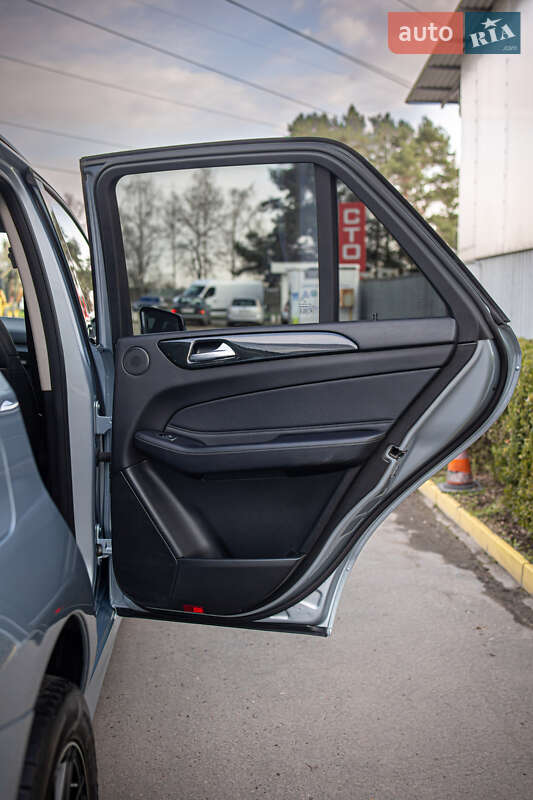 Позашляховик / Кросовер Mercedes-Benz GLE-Class 2016 в Чернівцях фото 51 Позашляховик / Кросовер Mercedes-Benz GLE-Class 2016 в Чернівцях