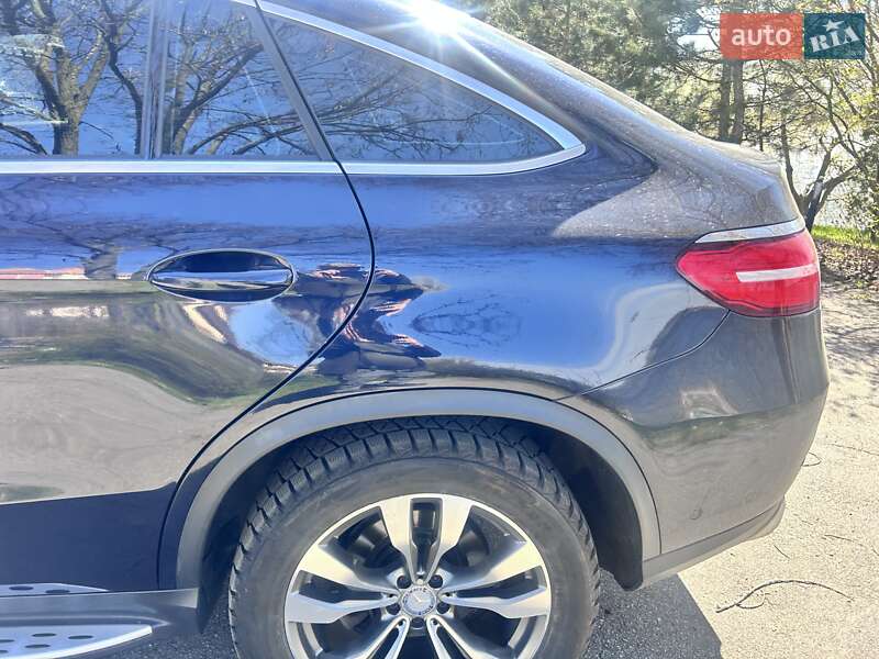 Внедорожник / Кроссовер Mercedes-Benz GLE-Class 2015 в Киеве