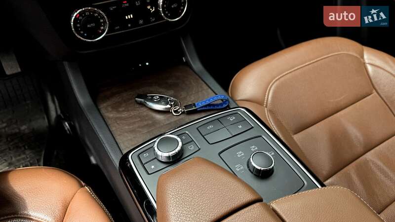 Позашляховик / Кросовер Mercedes-Benz GLE-Class 2016 в Стрию