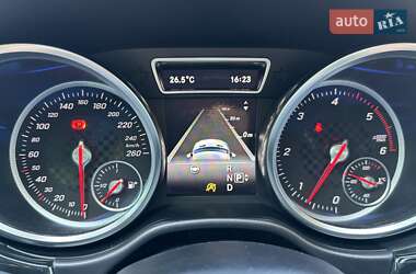 Позашляховик / Кросовер Mercedes-Benz GLE-Class 2015 в 