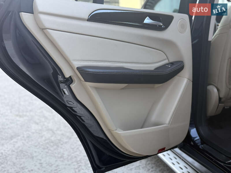 Позашляховик / Кросовер Mercedes-Benz GLE-Class 2015 в Києві