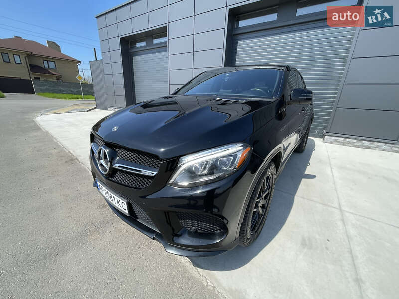 Внедорожник / Кроссовер Mercedes-Benz GLE-Class 2017 в 