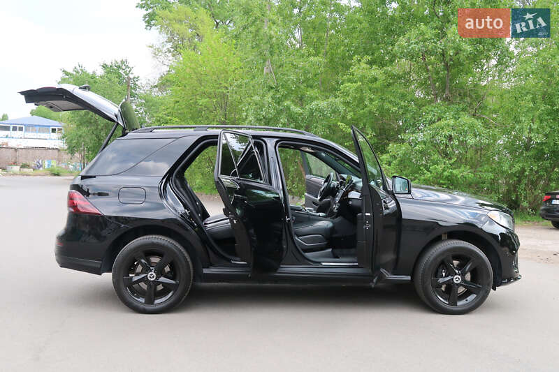 Внедорожник / Кроссовер Mercedes-Benz GLE-Class 2018 в Днепре