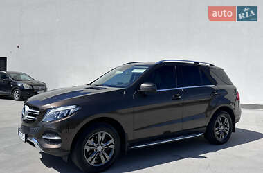 Позашляховик / Кросовер Mercedes-Benz GLE-Class 2016 в 