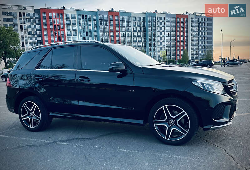 Позашляховик / Кросовер Mercedes-Benz GLE-Class 2016 в Києві