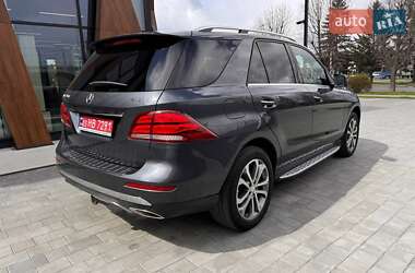 Внедорожник / Кроссовер Mercedes-Benz GLE-Class 2016 в 