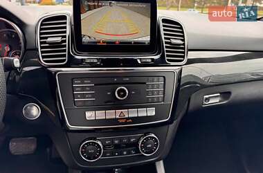 Внедорожник / Кроссовер Mercedes-Benz GLE-Class 2016 в 