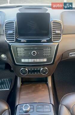 Позашляховик / Кросовер Mercedes-Benz GLE-Class 2017 в 