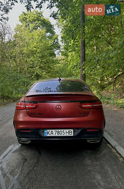 Внедорожник / Кроссовер Mercedes-Benz GLE-Class 2015 в 