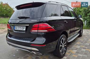 Внедорожник / Кроссовер Mercedes-Benz GLE-Class 2016 в 