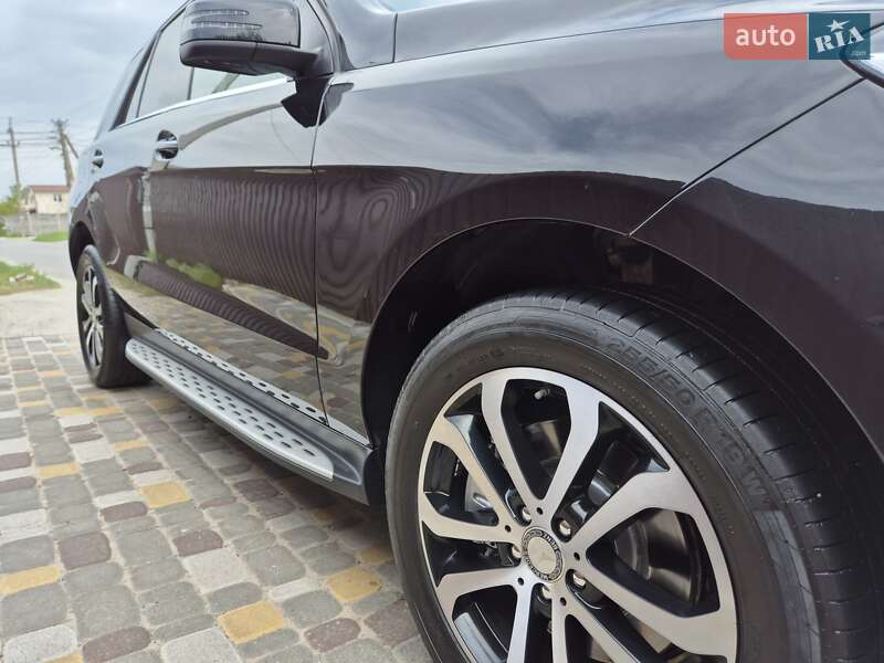 Позашляховик / Кросовер Mercedes-Benz GLE-Class 2016 в Києві фото 9 Позашляховик / Кросовер Mercedes-Benz GLE-Class 2016 в Києві