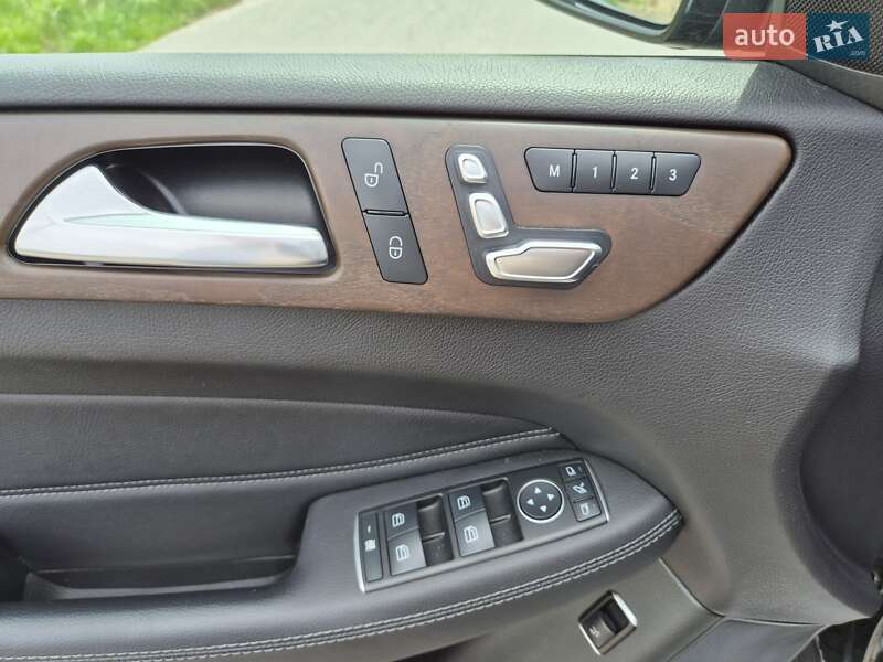 Позашляховик / Кросовер Mercedes-Benz GLE-Class 2016 в Києві фото 28 Позашляховик / Кросовер Mercedes-Benz GLE-Class 2016 в Києві