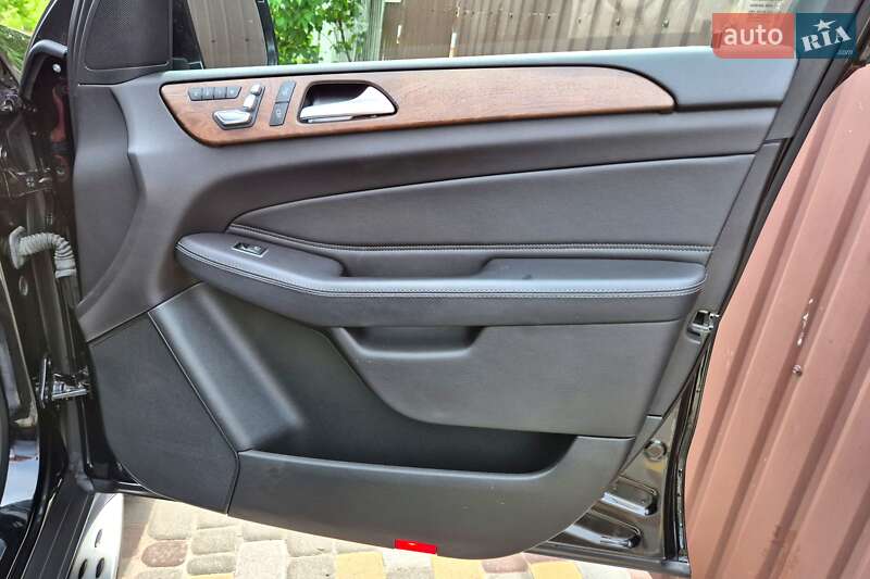 Позашляховик / Кросовер Mercedes-Benz GLE-Class 2016 в Києві фото 57 Позашляховик / Кросовер Mercedes-Benz GLE-Class 2016 в Києві