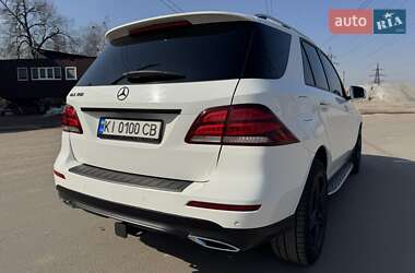 Внедорожник / Кроссовер Mercedes-Benz GLE-Class 2017 в 