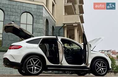Внедорожник / Кроссовер Mercedes-Benz GLE-Class 2016 в 