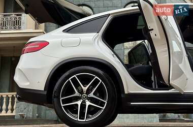 Внедорожник / Кроссовер Mercedes-Benz GLE-Class 2016 в 