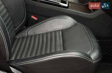Внедорожник / Кроссовер Mercedes-Benz GLE-Class 2016 в 