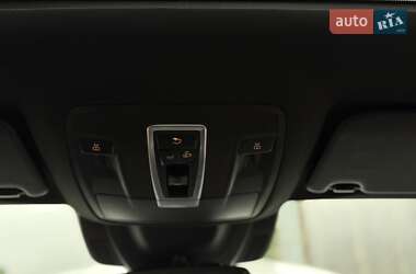Внедорожник / Кроссовер Mercedes-Benz GLE-Class 2016 в 