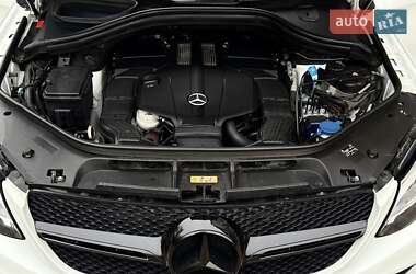 Внедорожник / Кроссовер Mercedes-Benz GLE-Class 2016 в 