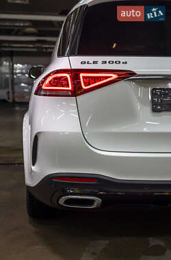Внедорожник / Кроссовер Mercedes-Benz GLE-Class 2022 в 