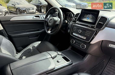 Позашляховик / Кросовер Mercedes-Benz GLE-Class 2016 в 