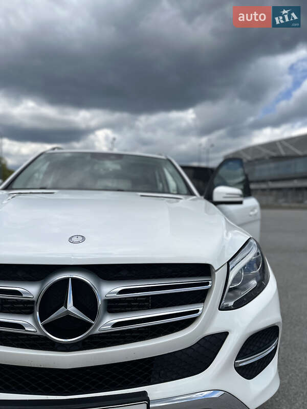 Внедорожник / Кроссовер Mercedes-Benz GLE-Class 2016 в Львове