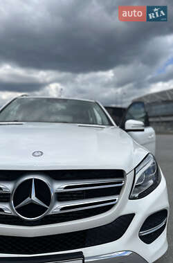 Внедорожник / Кроссовер Mercedes-Benz GLE-Class 2016 в 
