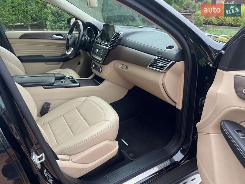 Позашляховик / Кросовер Mercedes-Benz GLE-Class 2016 в Іршаві