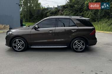 Внедорожник / Кроссовер Mercedes-Benz GLE-Class 2015 в 