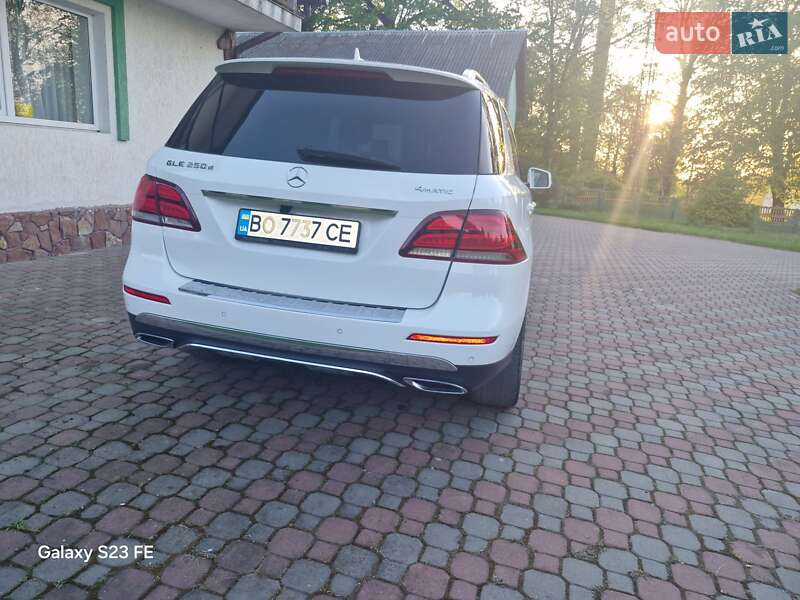 Внедорожник / Кроссовер Mercedes-Benz GLE-Class 2016 в Тернополе