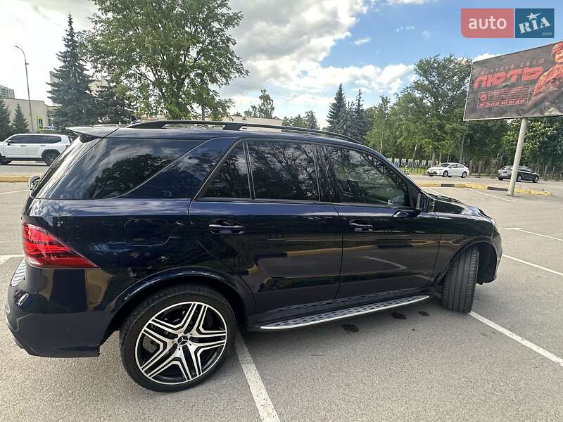 Внедорожник / Кроссовер Mercedes-Benz GLE-Class 2016 в Киеве